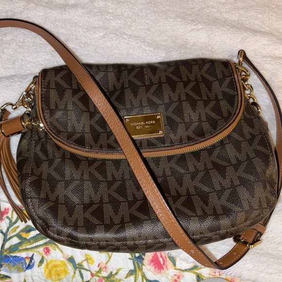 Michael Kors Bags Michael Kors Bedford Flap Crossbody Purse Poshmark